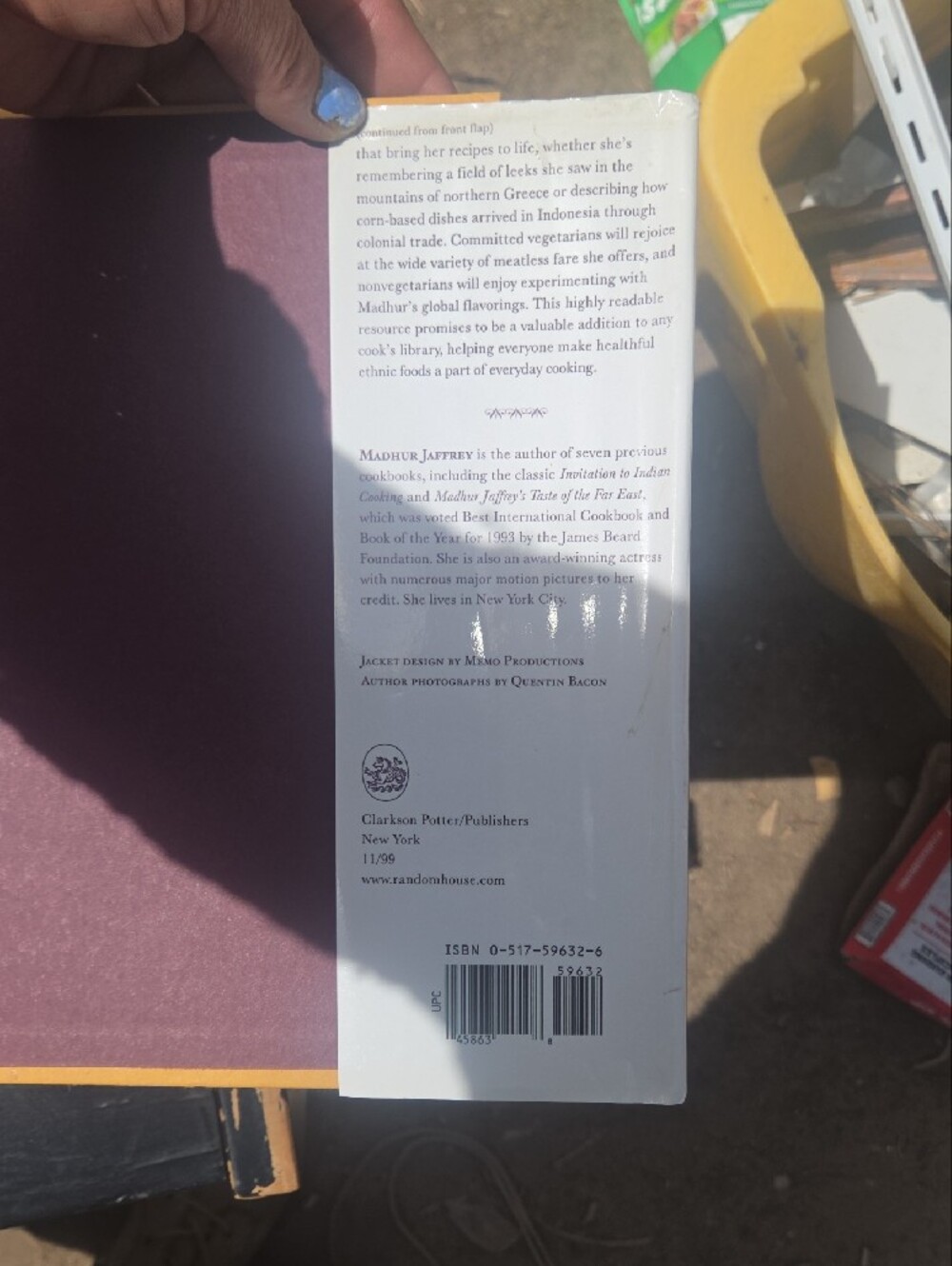 "Madhur Jaffey's, World Vegetarian "- A Hardcopy Recipe Book - Picture 6 of 10